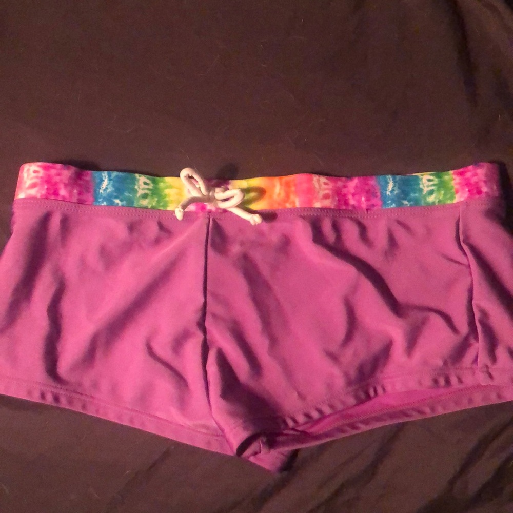 Purple swimmers